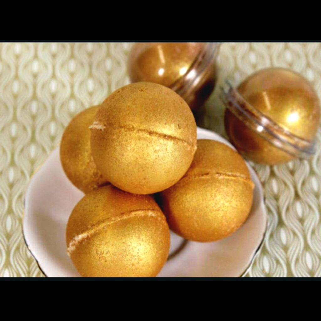 Golden Ray Bath Bomb - The Crystal Cavern
